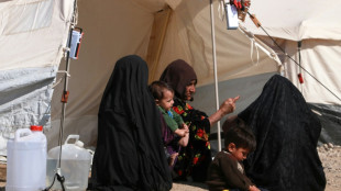 Los supervivientes de terremotos en Afganist&aacute;n, aterrorizados de volver a casa