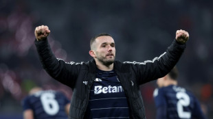 Aston Villa vence na visita ao Leipzig (3-2) e &eacute; 3&ordm; na Champions