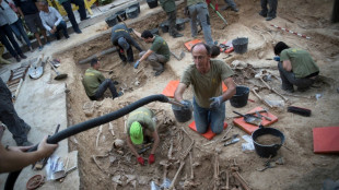 Espagne: adoption d'une loi phare r&eacute;habilitant les victimes du franquisme