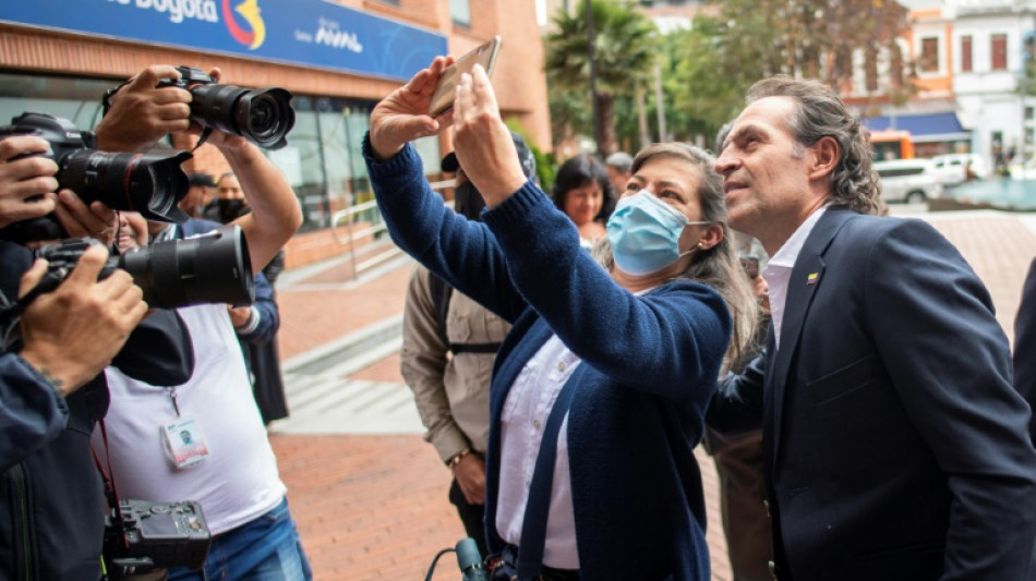 Pr&eacute;sidentielle en Colombie: Gutierrez, "l'ami des gens" qui promet "ordre et s&eacute;curit&eacute;"