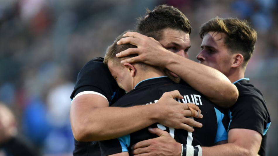 England complete unbeaten tour with 40-5 rout of USA