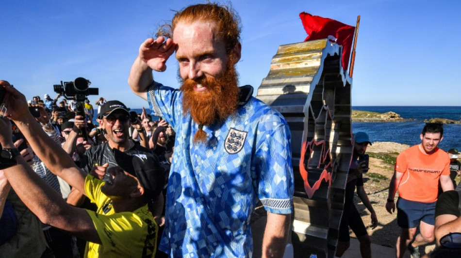 Un aventurero brit&aacute;nico termina en T&uacute;nez una traves&iacute;a de &Aacute;frica de 16.000 km