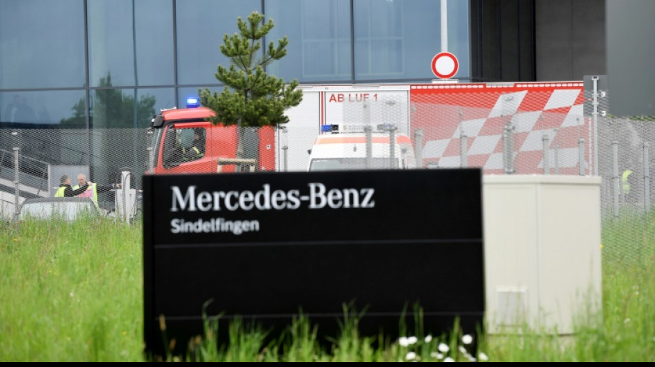 53-J&auml;hriger erschie&szlig;t zwei M&auml;nner in Mercedes-Werk in Sindelfingen