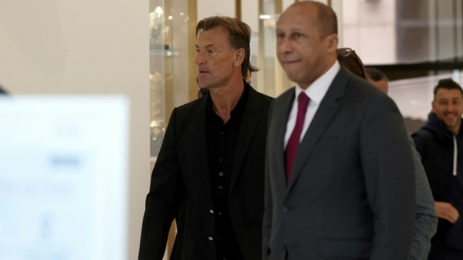 Foot: Herv&eacute; Renard &agrave; la t&ecirc;te des Bleues, un visage et un pari