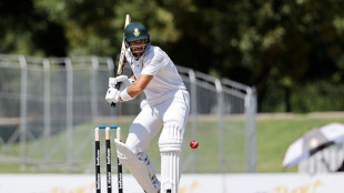 South Africa start well after winning toss in first Test