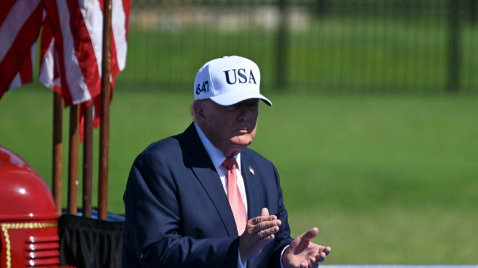 Le conflit entre Washington et Ottawa s'envenime: Trump interdit des produits canadiens