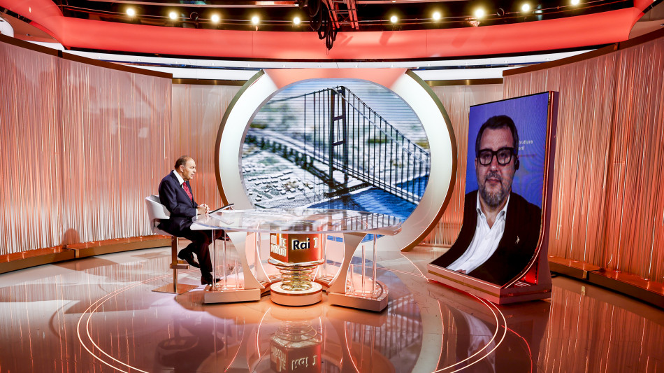 Salvini, 'sul Ponte a battute finali, percorribile tra 7 anni'