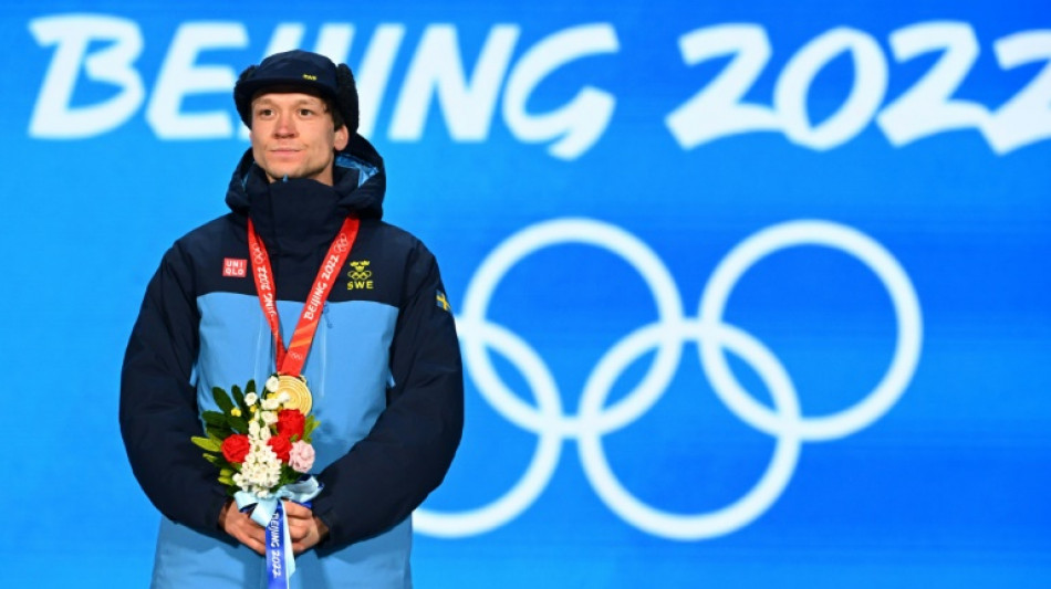 JO: le patineur suédois van der Poel donne sa médaille d'or pour un dissident chinois emprisonné