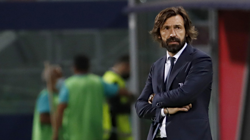 Calcio: Pirlo vola a Dubai, allener&agrave; lo United FC
