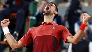 Roland-Garros: &agrave; trois heures du matin pass&eacute;es, Djokovic se sort du pi&egrave;ge Musetti