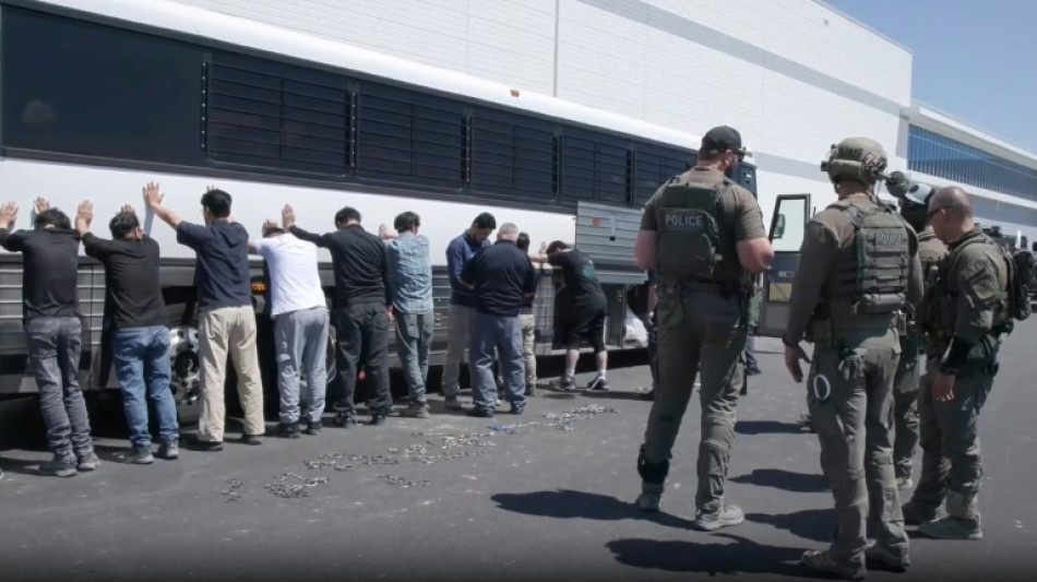 Retrasan la repatriaci&oacute;n de los surcoreanos detenidos en una redada migratoria en EEUU