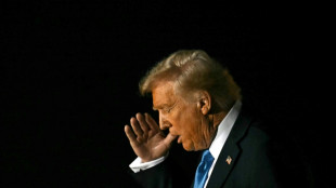 Trump assume le possible contre-coup pour l'Am&eacute;rique de sa guerre commerciale