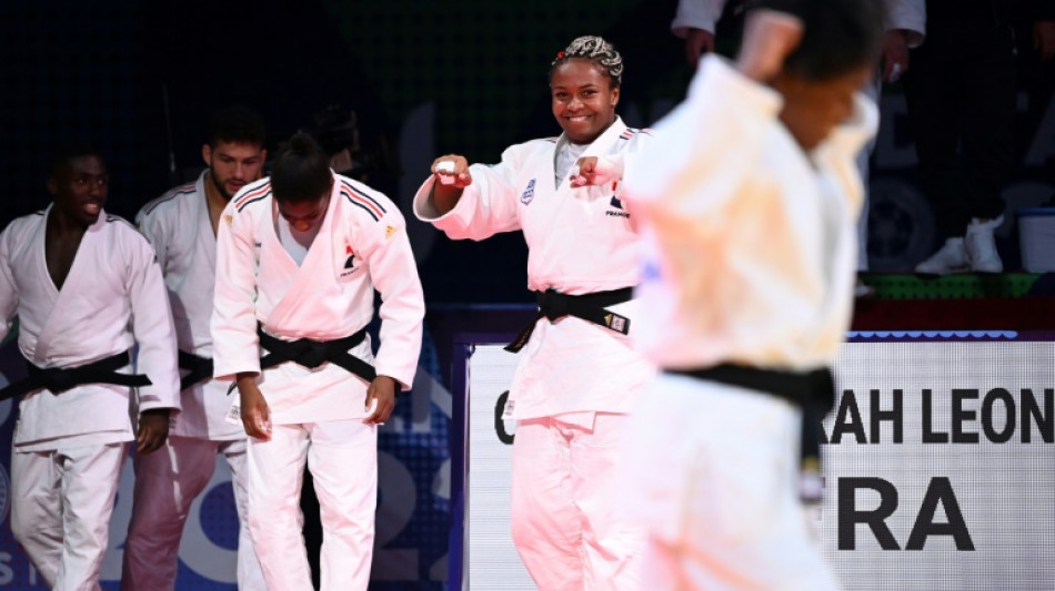 Mondiaux de judo: l'&eacute;quipe de France en argent dans l'&eacute;preuve par &eacute;quipes mixte
