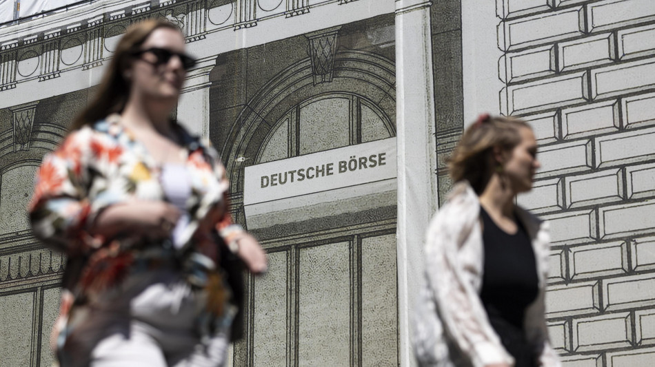 Borsa: l'Europa apre in lieve rialzo dopo Powell