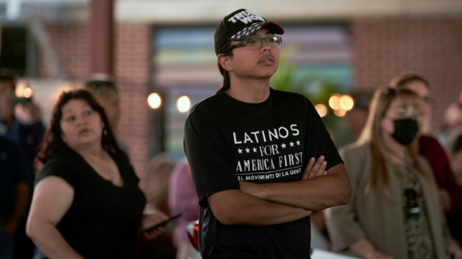 Centroamericanos y cubanos, los latinos que m&aacute;s apoyan a republicanos en EEUU, seg&uacute;n sondeo