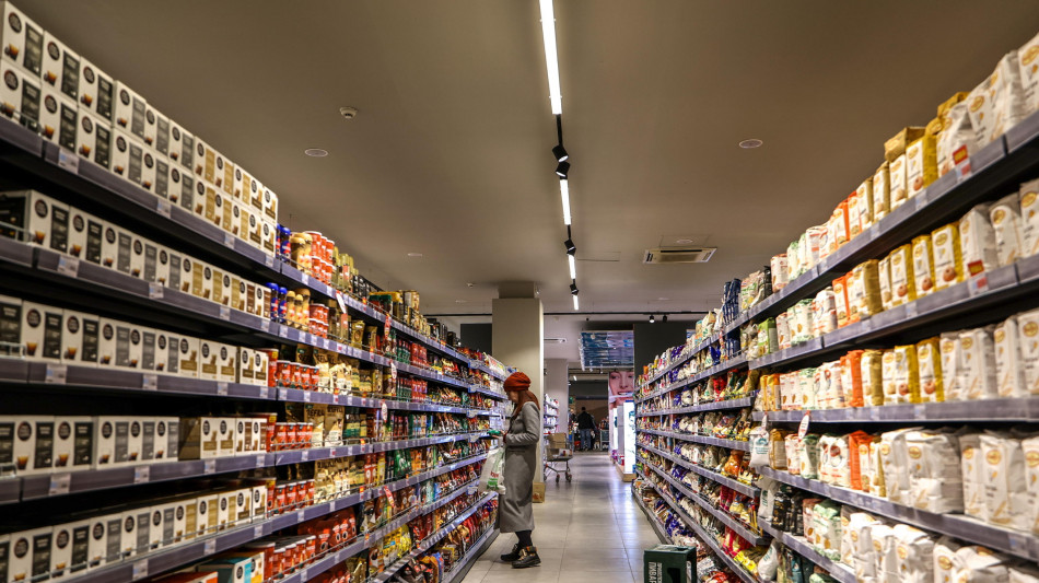 Codacons, raffica di rincari se Ue risponder&agrave; ai dazi Usa