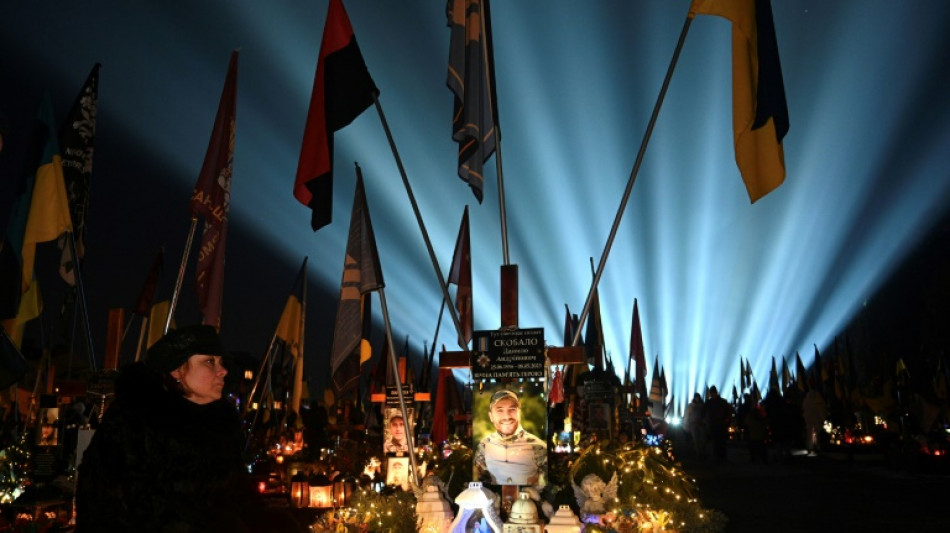 Zelenski saluda la "resistencia" ucraniana en el tercer aniversario de la invasi&oacute;n rusa