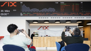 Borsa: l'Europa chiude poco mossa, Parigi +0,01%, Londra +0,22%