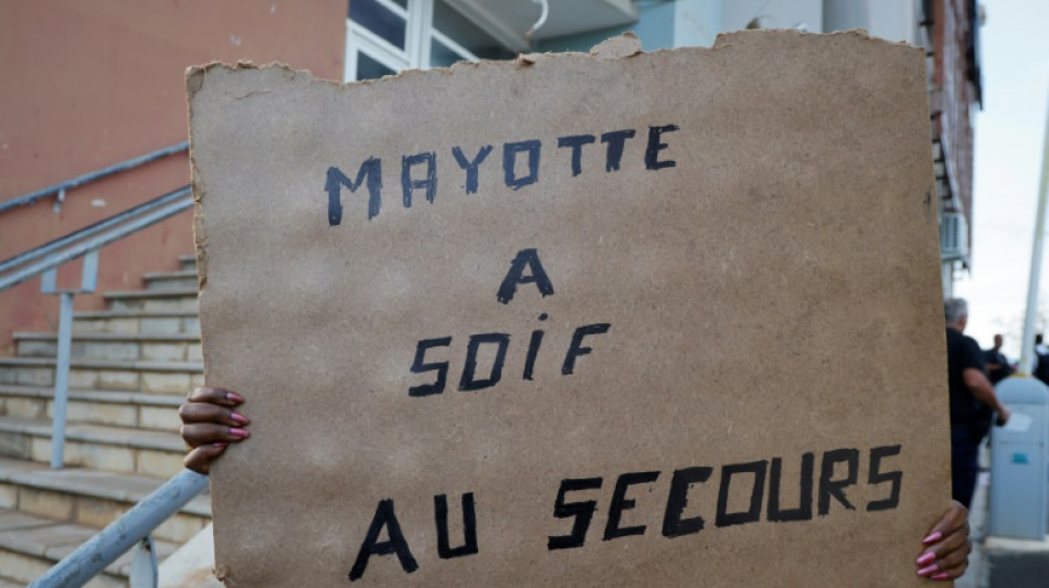 Mayotte: dans un lyc&eacute;e devenu centre d'h&eacute;bergement, "on fait ce qu'on peut avec les moyens du bord"
