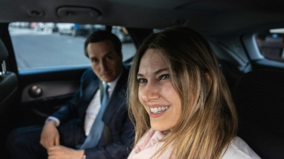 Erleichterte Eva Kaili verl&auml;sst belgisches Gef&auml;ngnis