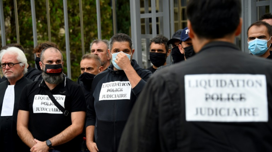 Des centaines de policiers et magistrats de nouveau rassembl&eacute;s contre la r&eacute;forme de la PJ