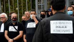 Des centaines de policiers et magistrats de nouveau rassembl&eacute;s contre la r&eacute;forme de la PJ