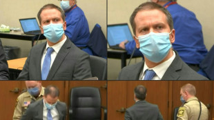 El polic&iacute;a de EEUU condenado por matar a George Floyd apela la sentencia