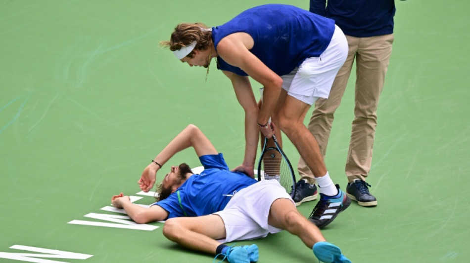 Medvedev shakes off fall to beat Zverev, reach Indian Wells quarter-finals
