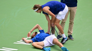 Medvedev shakes off fall to beat Zverev, reach Indian Wells quarter-finals