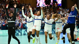 Hand: sans-faute pour les Bleues, qui perdent peut-&ecirc;tre Grandveau