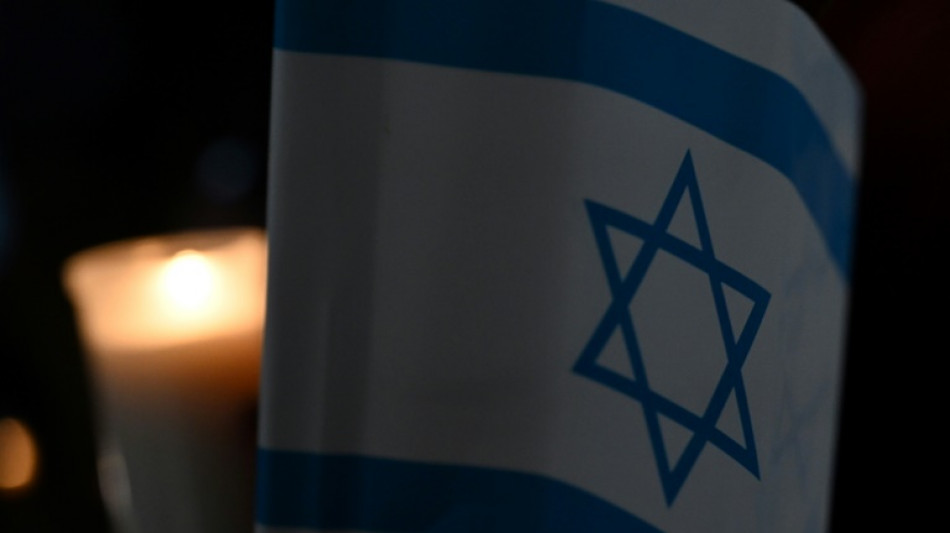 Zwei 18-J&auml;hrige nach Attacke auf israelische Flagge in Augsburg ermittelt