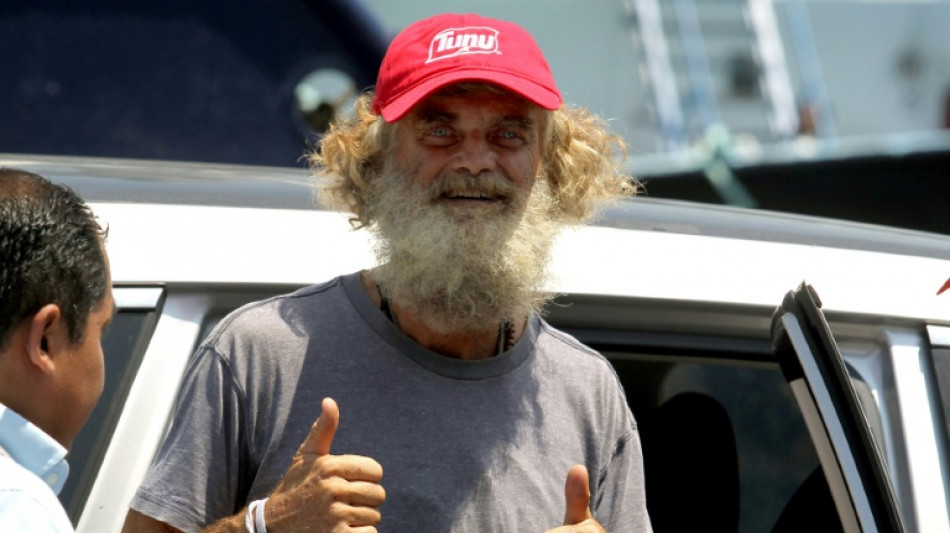 N&aacute;ufrago australiano resgatado por barco de pesca mexicano agradeceu por estar vivo