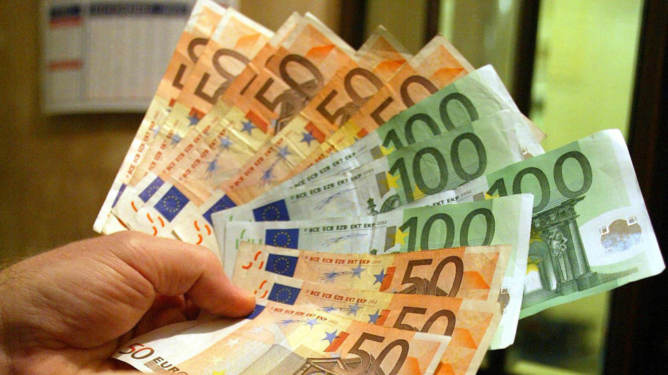 Poco ai Comuni dalla lotta all'evasione, a Napoli solo 773 euro