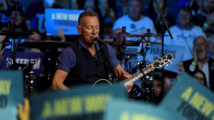 Trump quiere una investigaci&oacute;n sobre el apoyo de celebridades a Kamala Harris