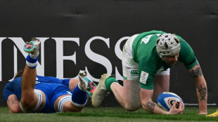 Ireland beat spirited Italy to keep Six Nations Grand Slam bid alive