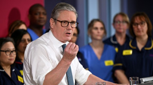 Starmer e Macron juntam-se &agrave;s condena&ccedil;&otilde;es europeias contra as interven&ccedil;&otilde;es de Elon Musk