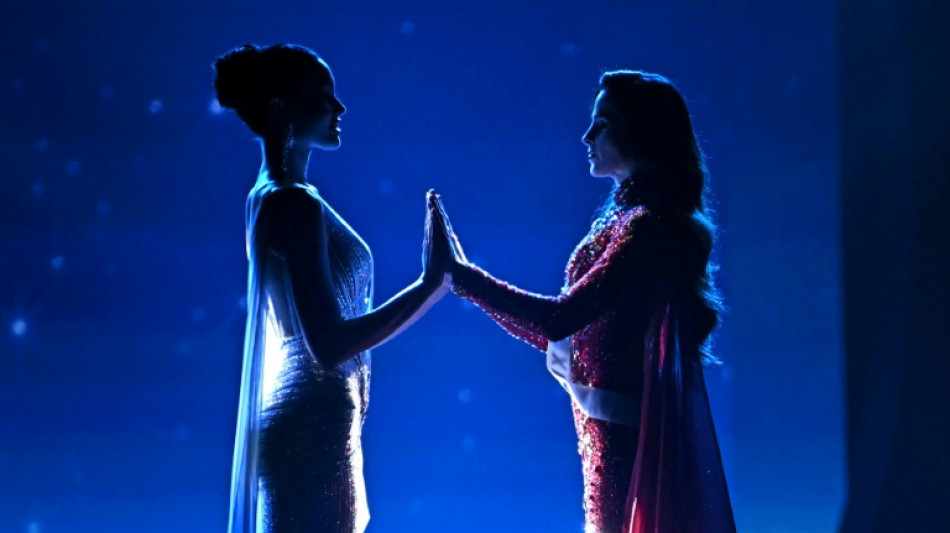 Miss Universo cierra sus oficinas en México por "ataques políticos"