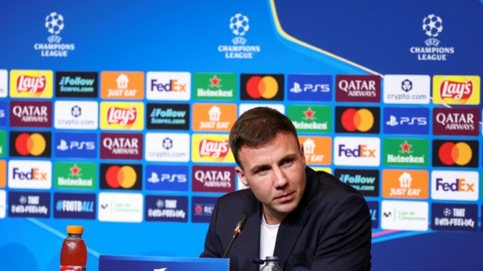 World Cup winner Goetze extends contract at Frankfurt