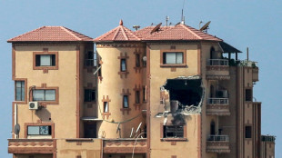 Bombardeio causa graves danos a escrit&oacute;rio da AFP em Gaza
