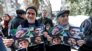 Demonstranten im syrischen Duma fordern Aufkl&auml;rung &uuml;ber vier verschwundene Aktivisten