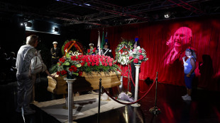 Colleghi e autorit&agrave; alla camera ardente di Baudo