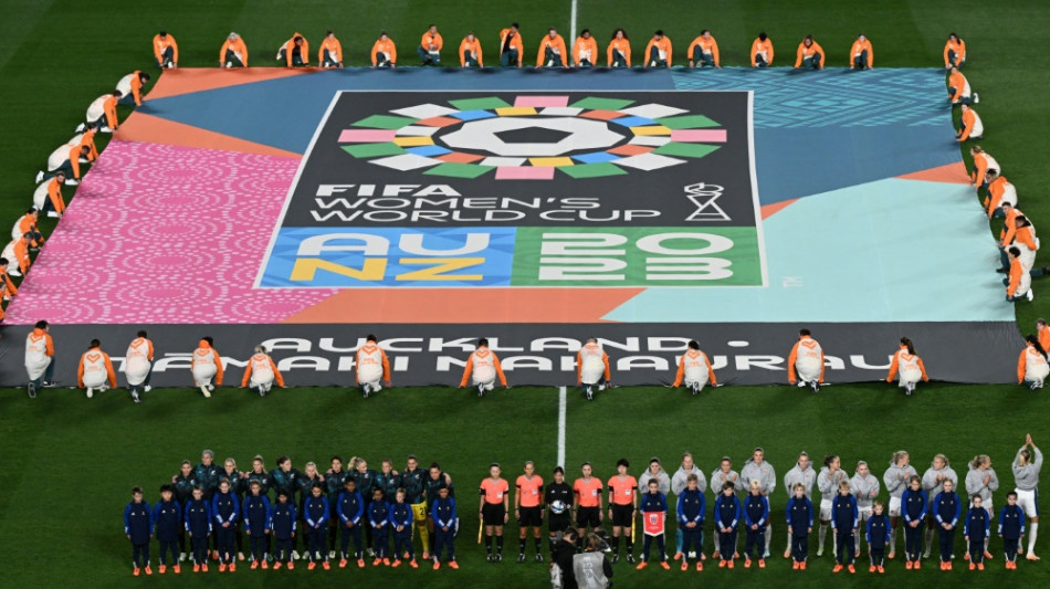 Nach Trag&ouml;die: Frauen-WM beginnt mit einem Schatten