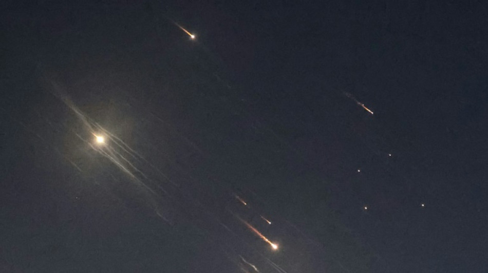 Guarda Revolucion&aacute;ria do Ir&atilde; amea&ccedil;a Israel com 'ataques demolidores' se responder a seus m&iacute;sseis