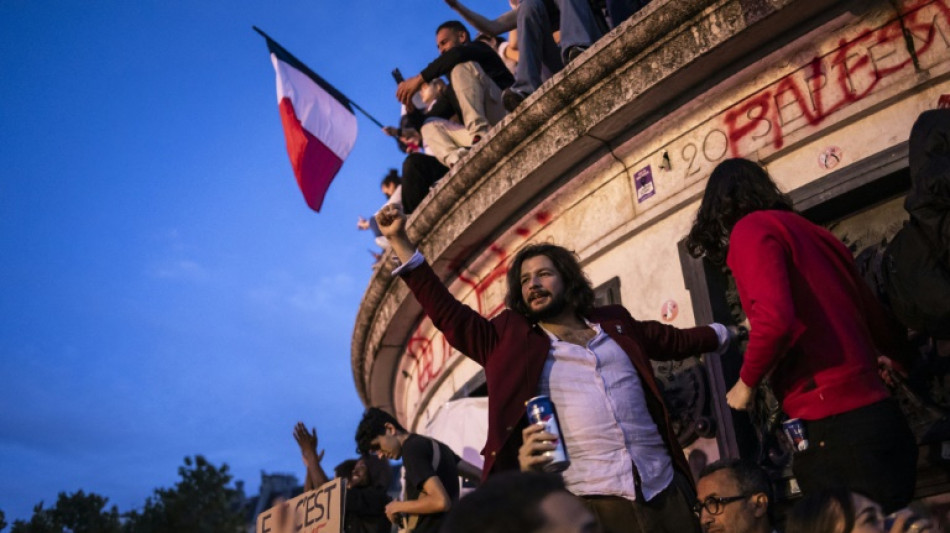 Apr&egrave;s la surprise des l&eacute;gislatives, la gauche revendique Matignon