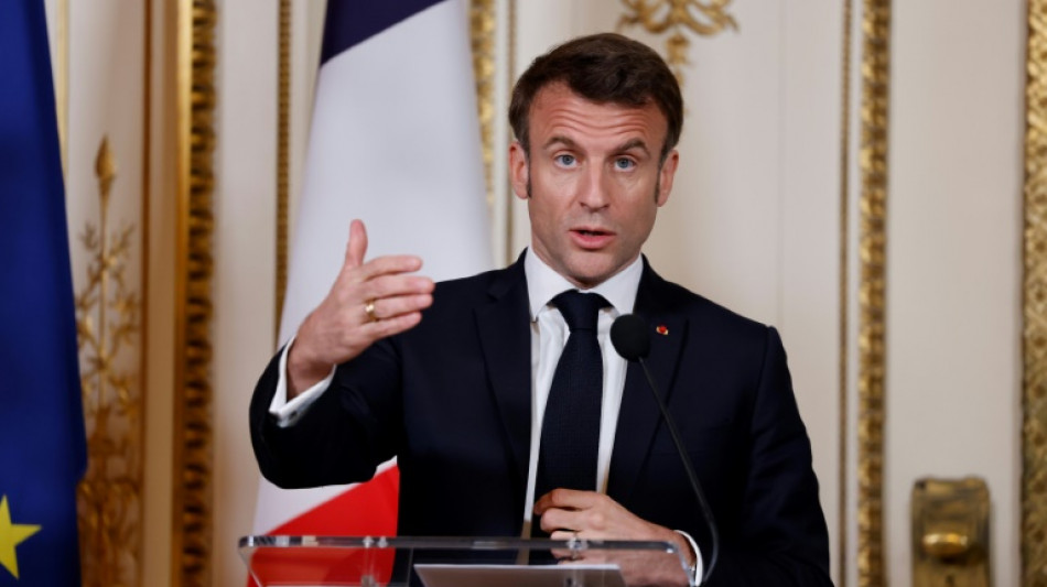 Macron pr&ocirc;ne la "concorde" avant le couperet constitutionnel