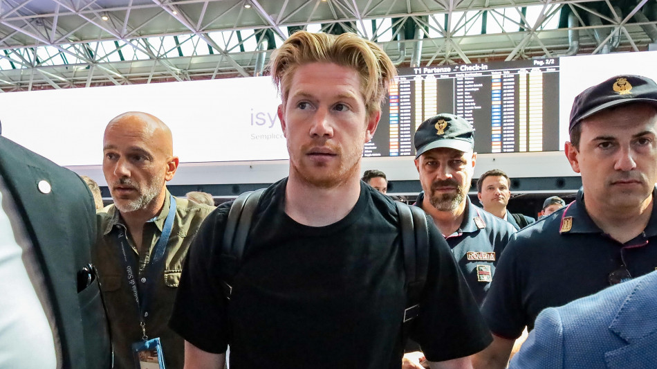 De Laurentiis ufficializza De Bruyne, 'Benvenuto Kevin'