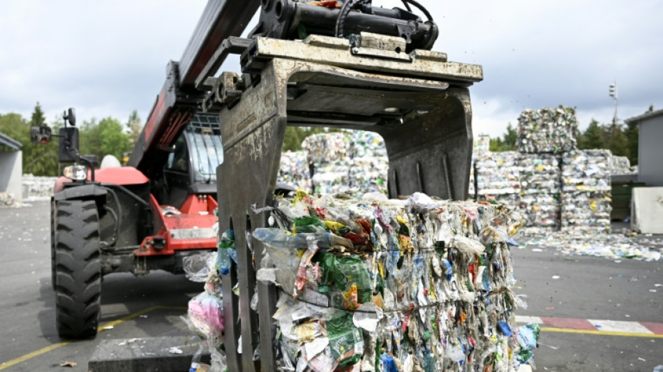 Incorporation de plastiques recycl&eacute;s: la France r&eacute;fl&eacute;chit &agrave; un syst&egrave;me de bonus-malus
