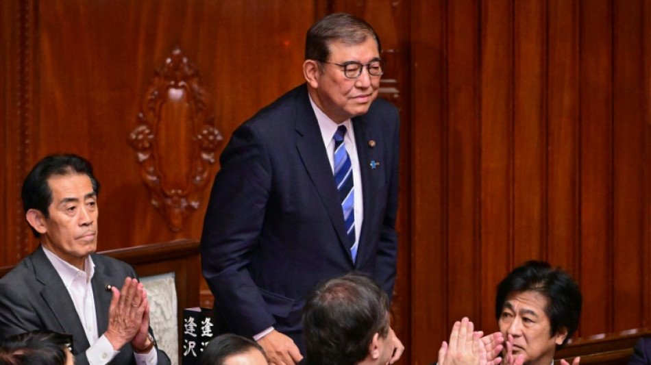 Shigeru Ishiba toma posse como primeiro-ministro do Jap&atilde;o