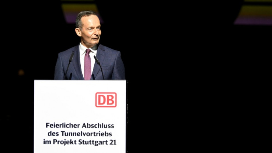 Verkehrsminister vereinbart mit Bahn und Bausektor Sanierung f&uuml;r Schienennetz