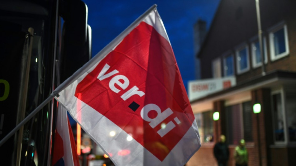 Fl&auml;chendeckende Warnstreiks im &ouml;ffentlichen Nahverkehr begonnen